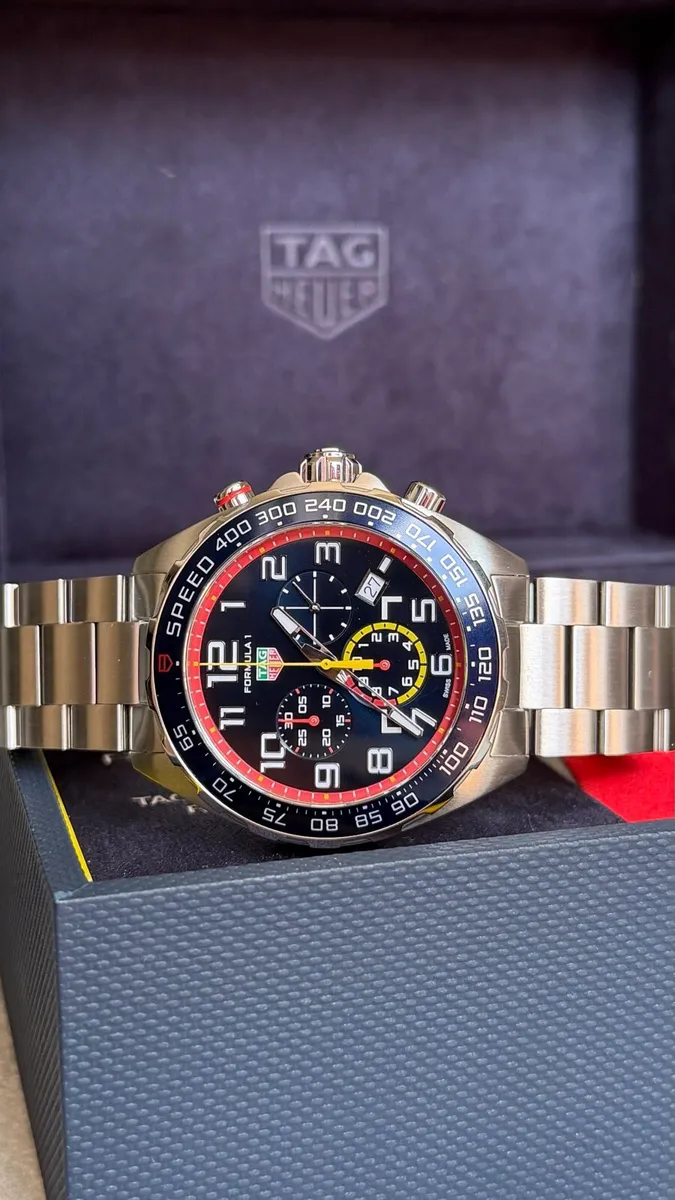 TAG Heuer Formula 1 Red Bull 2025 - Image 1