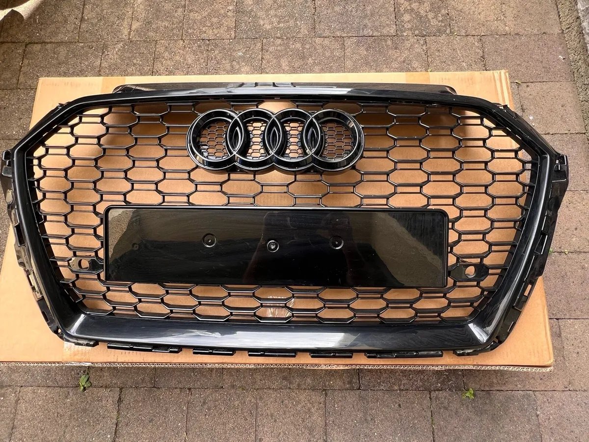 Audi A3  facelift front grill - Image 1