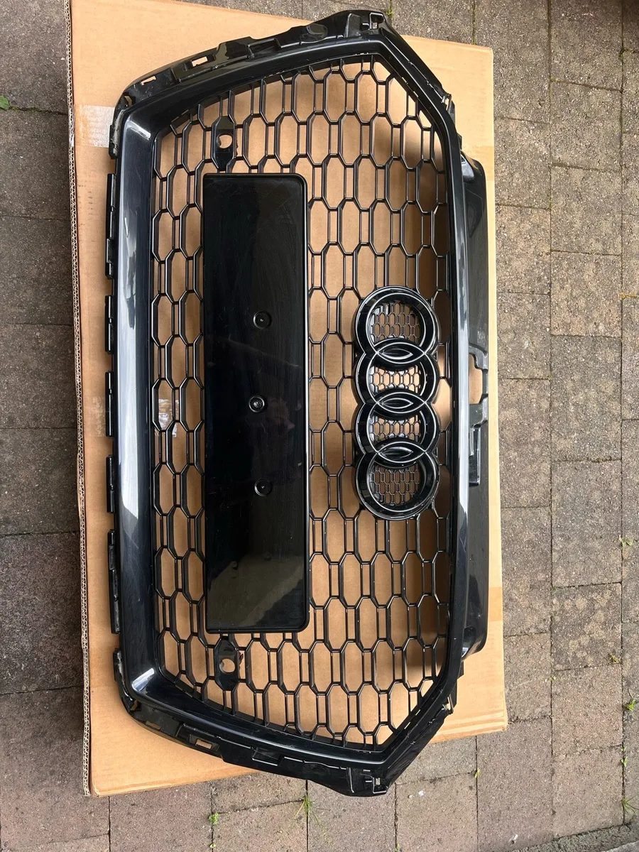 Audi A3  facelift front grill - Image 2