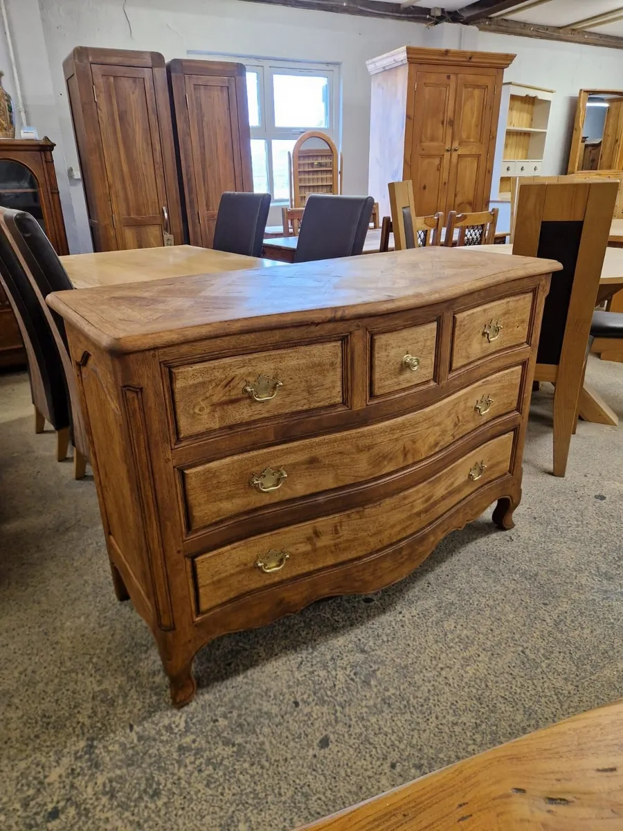 Large vintage oak chest of drawers - Image 1