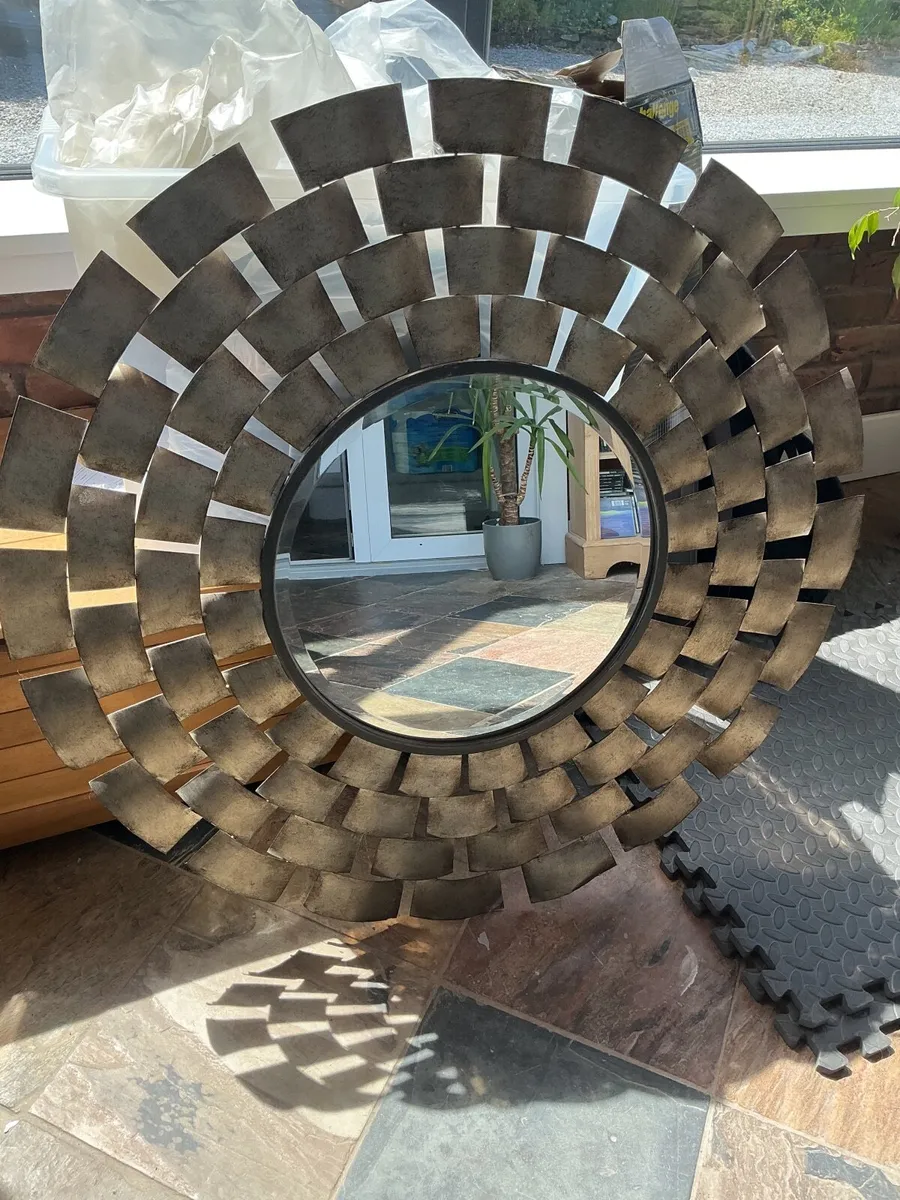 Mirror - Image 3