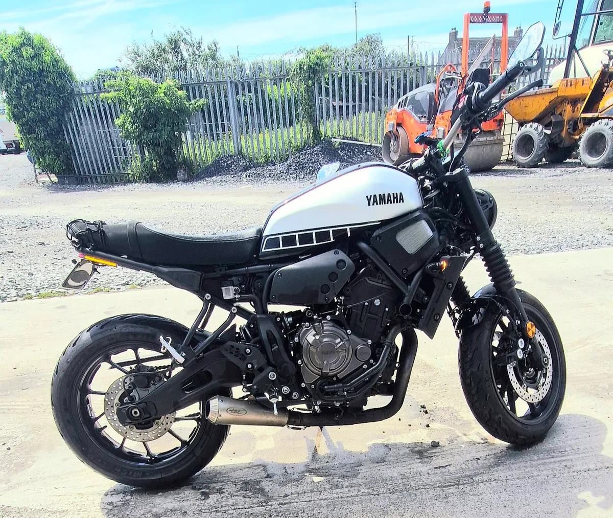 Yamaha XSR 700 ONLY 1800KM - Image 3