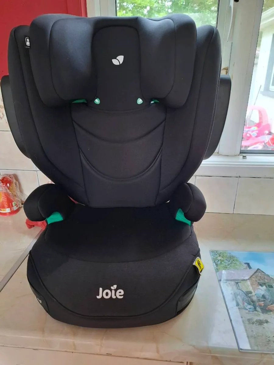 Car seat - Image 1