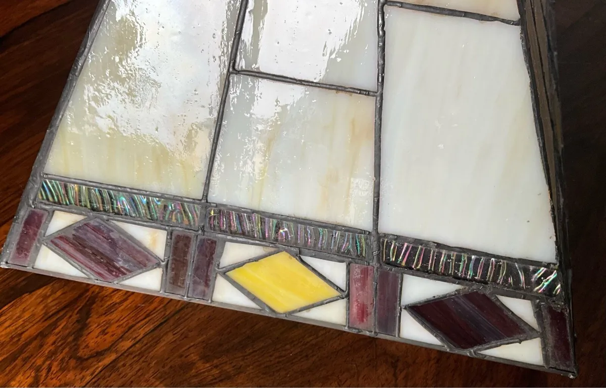 Tiffany Style Table Lamp Shade - Image 4