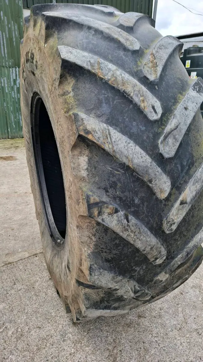 Michelin 650 85 R38 - Image 1