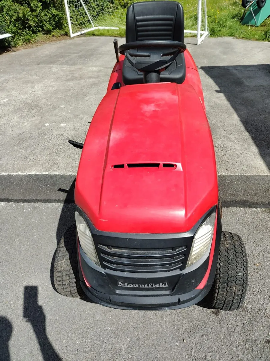 Ride on Lawnmower - Image 1