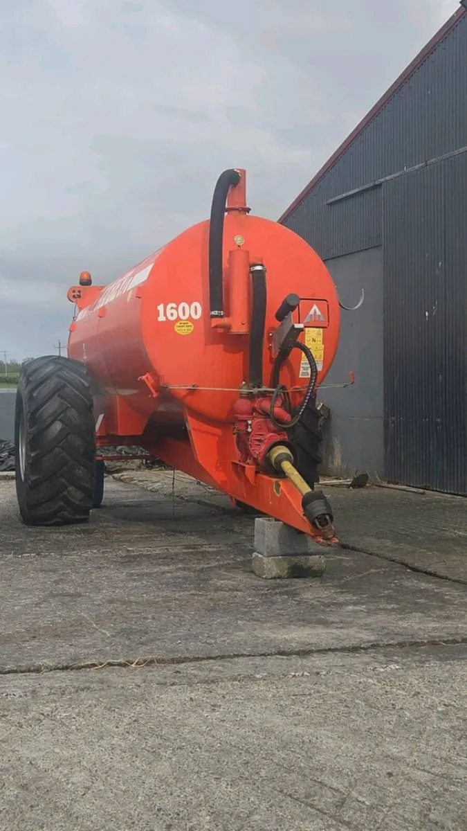Abbey Slurry Tanker - Image 1
