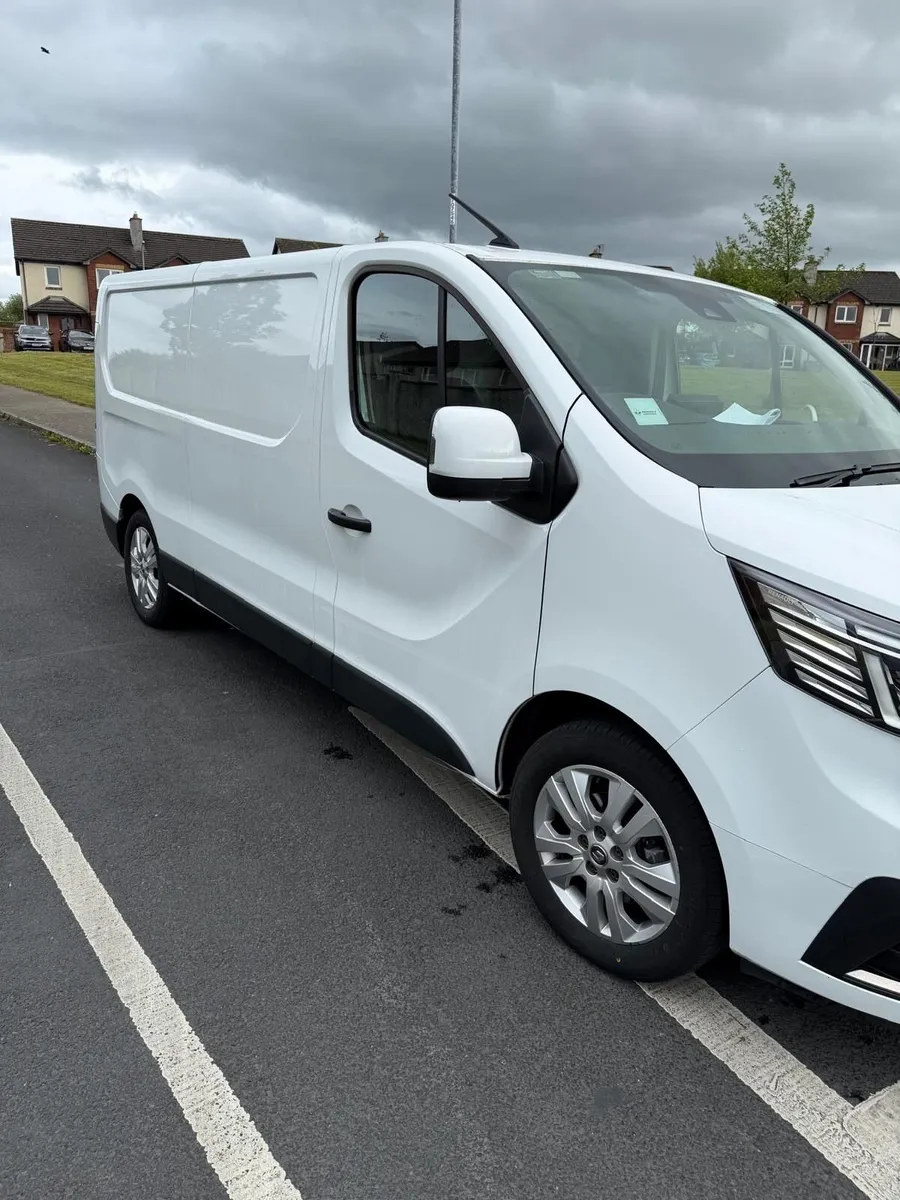 Renault Trafic 2023 - Image 2