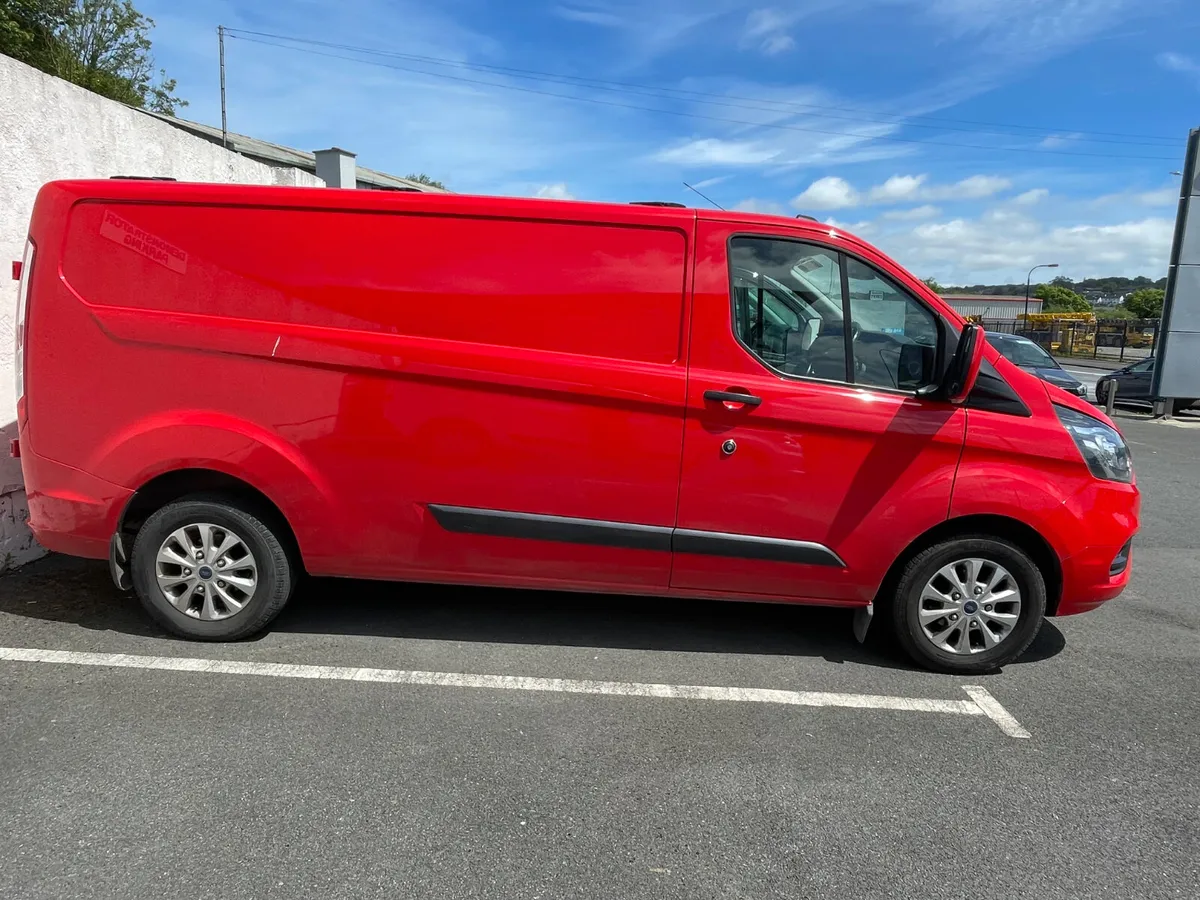 Ford Transit Custom 2.0 Diesel SWB - Image 2