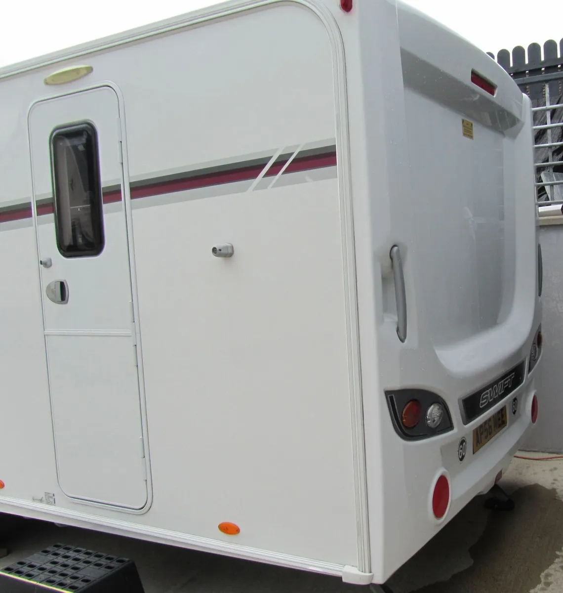 2014 Swift Challenger 530 SE touring caravan - Image 4