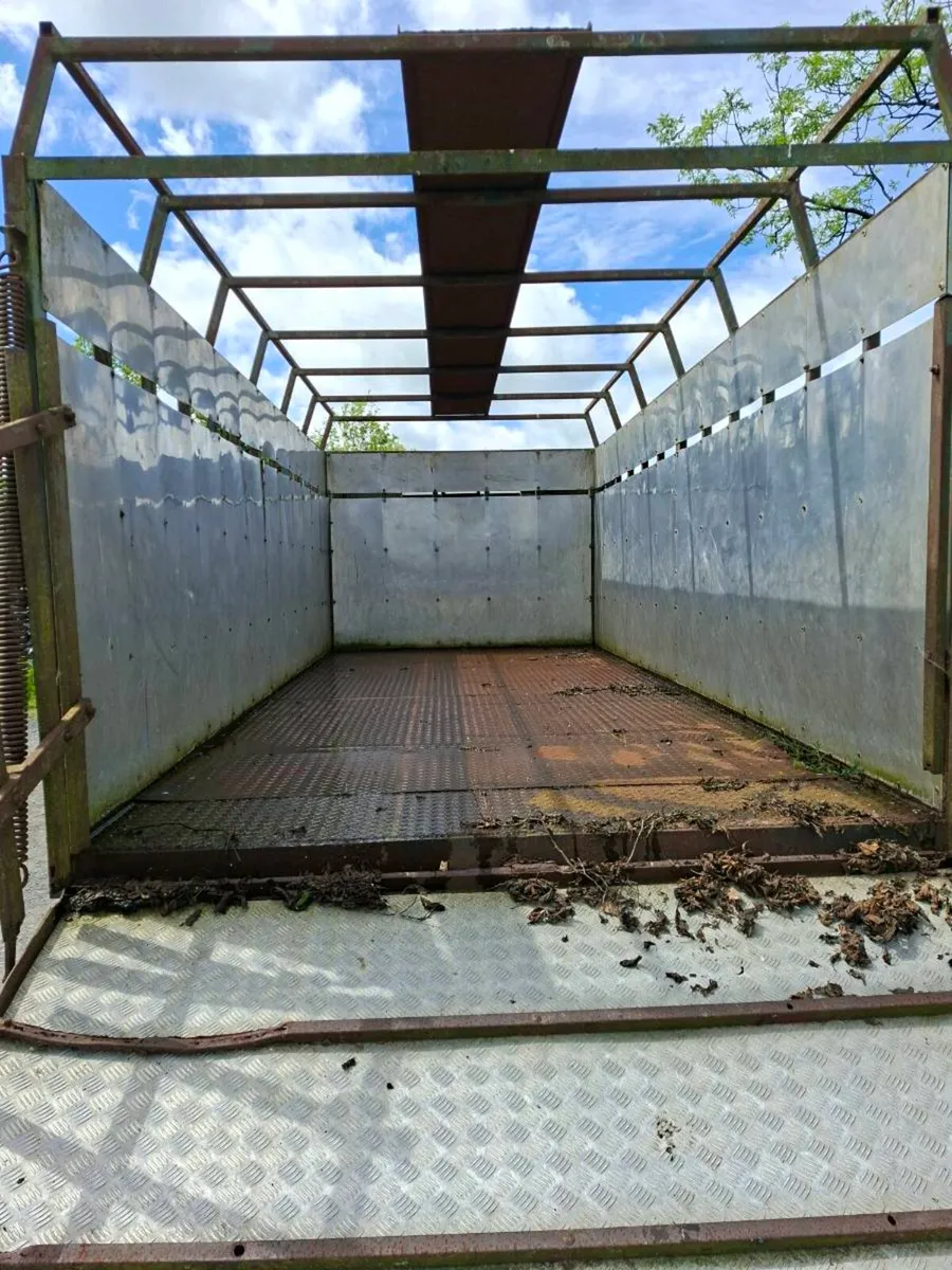 Cattle trailer - Image 3