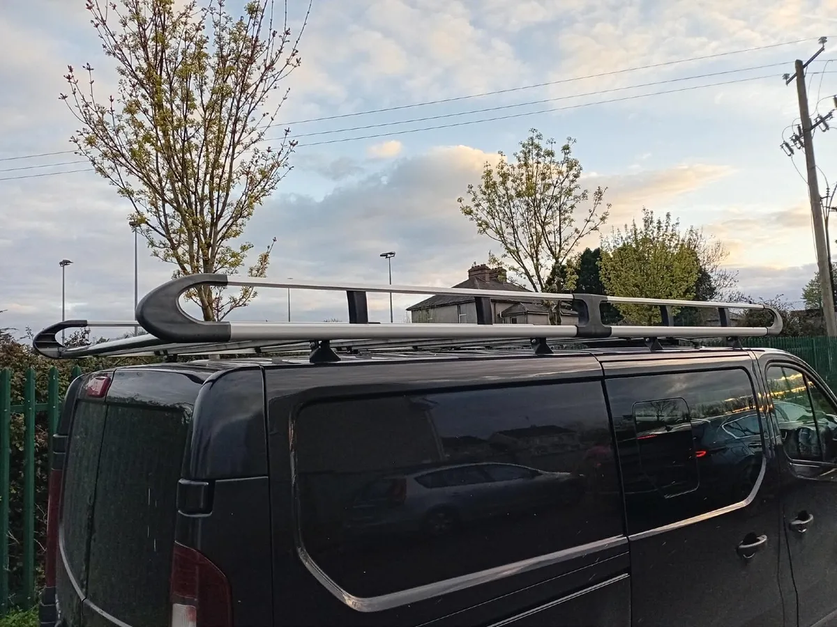 Factory rhino aluminium roller roof rack like new - Image 2