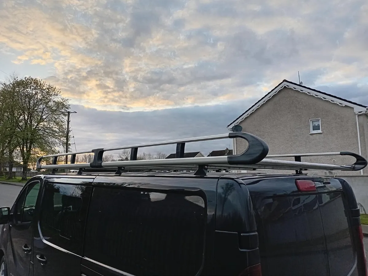 Factory rhino aluminium roller roof rack like new - Image 3