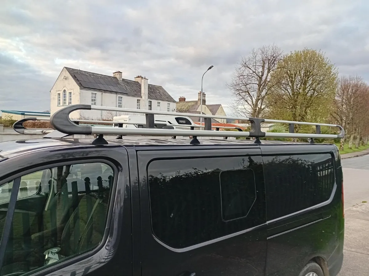 Factory rhino aluminium roller roof rack like new - Image 4