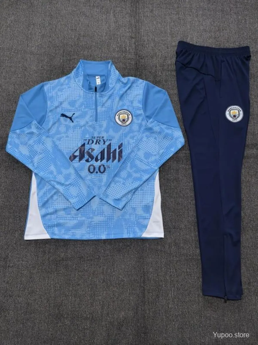 Manchester City 11-12 1/4 zip training suit - Image 2