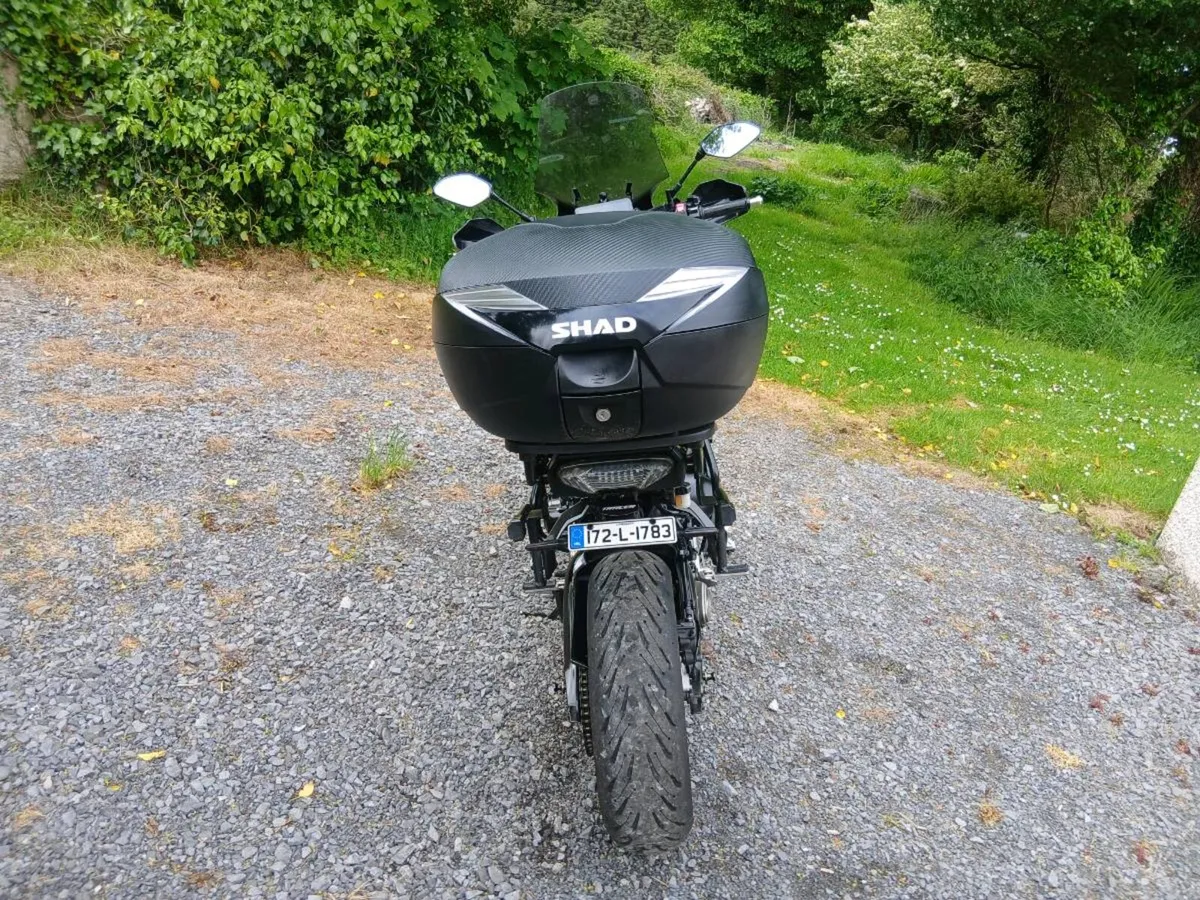 Tracer 900 - Image 4
