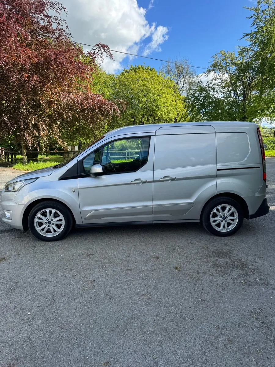Van - Image 3
