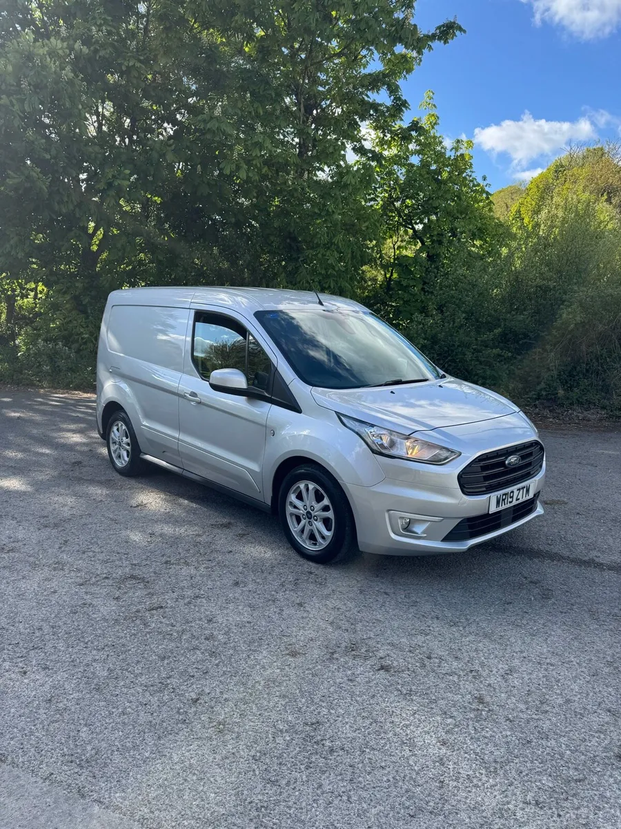 Van - Image 4