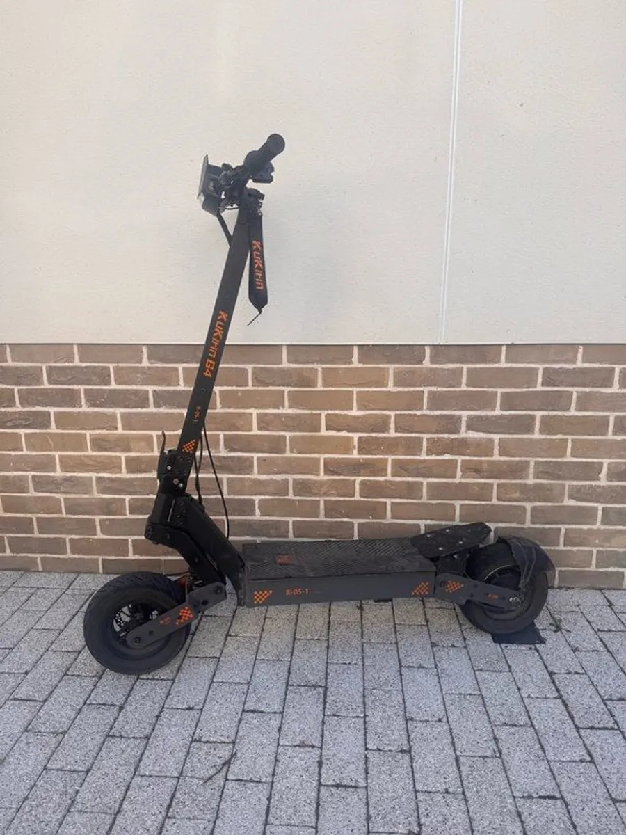 Kukirin G4 electric scooter - Image 1