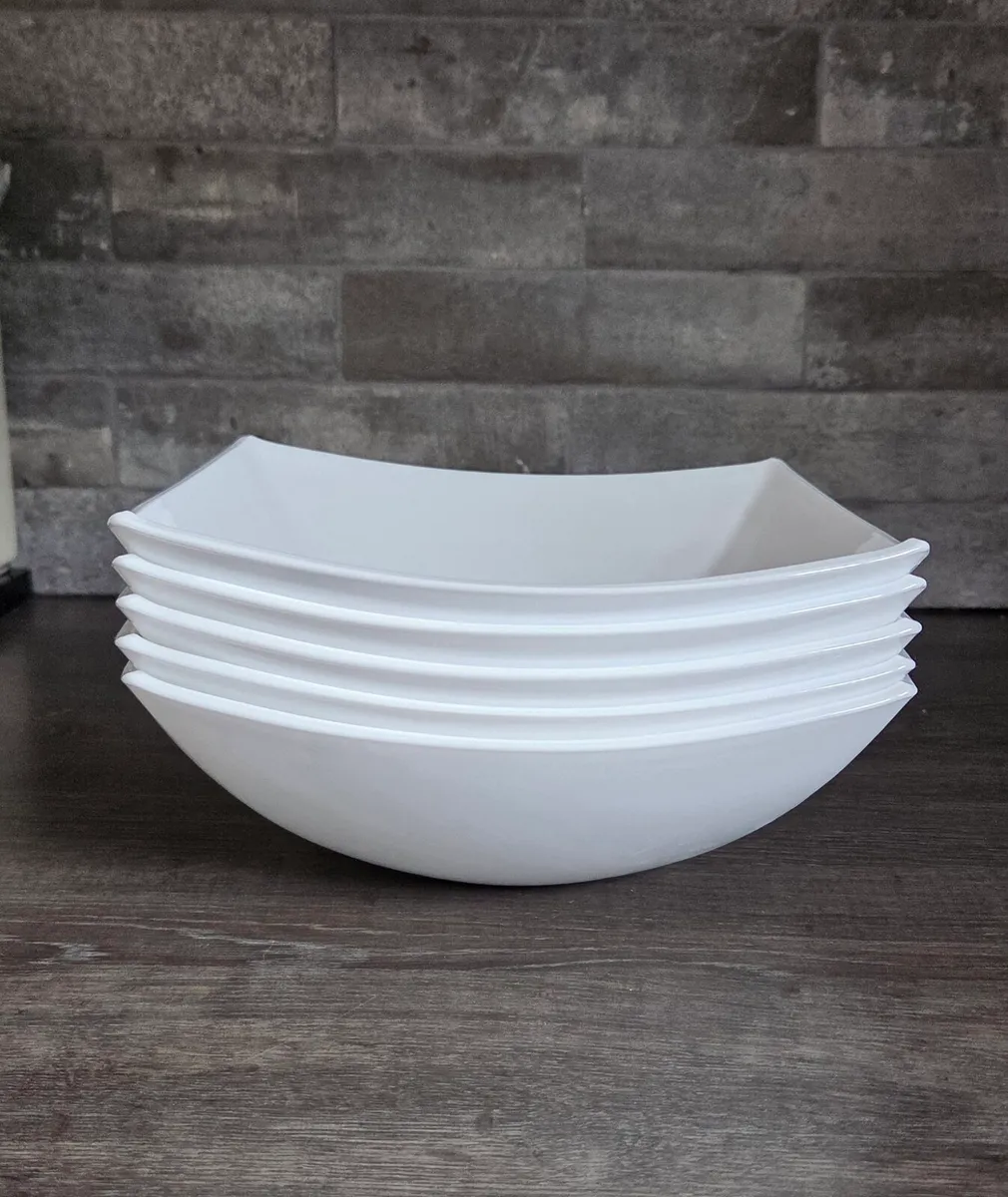 Six white serving bowls - Image 1