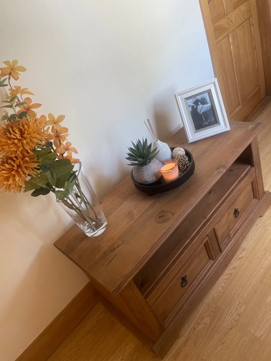 Beautiful Oak Multi Use TV Unit - Image 2