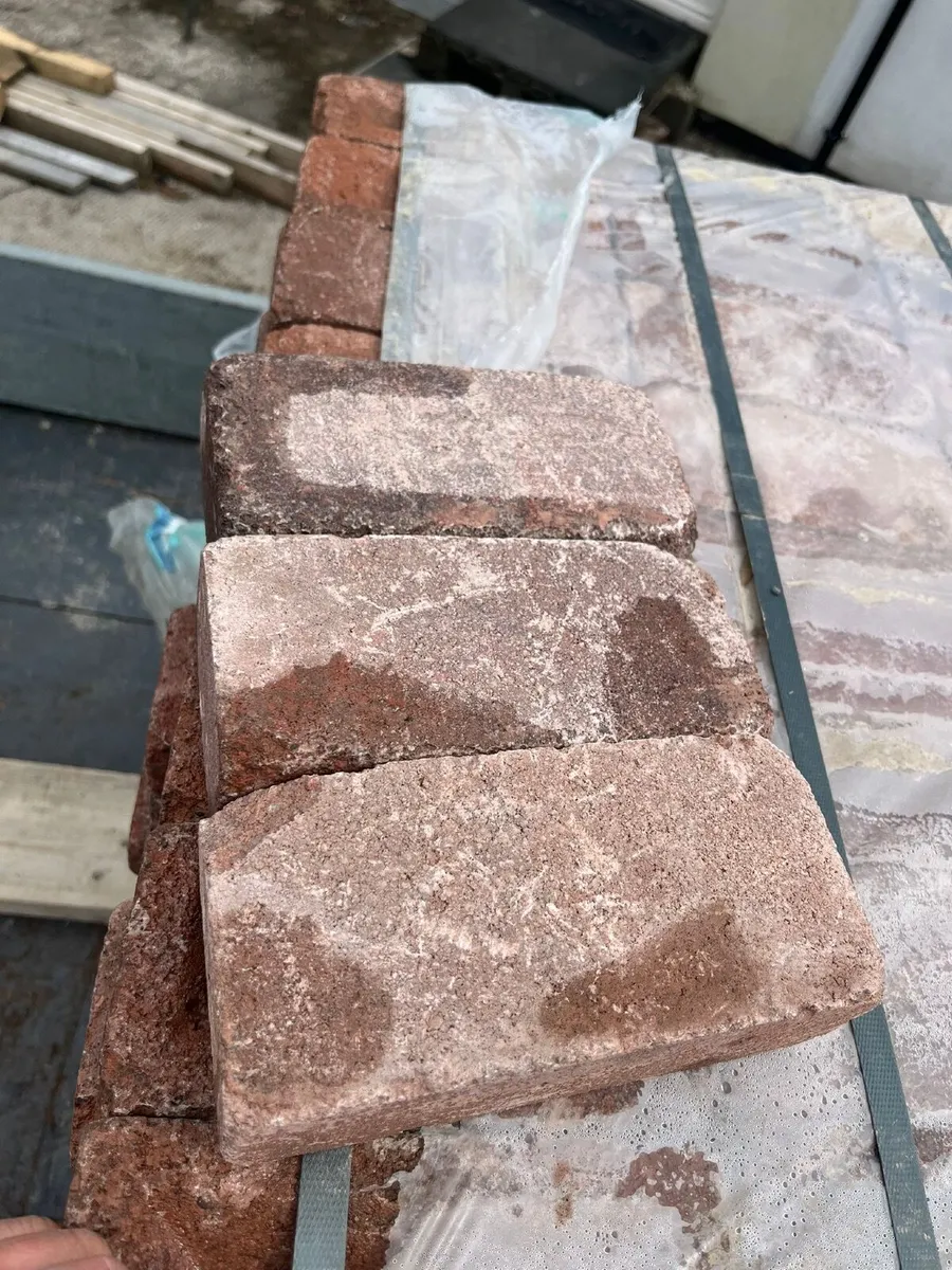 Bricks - Image 4