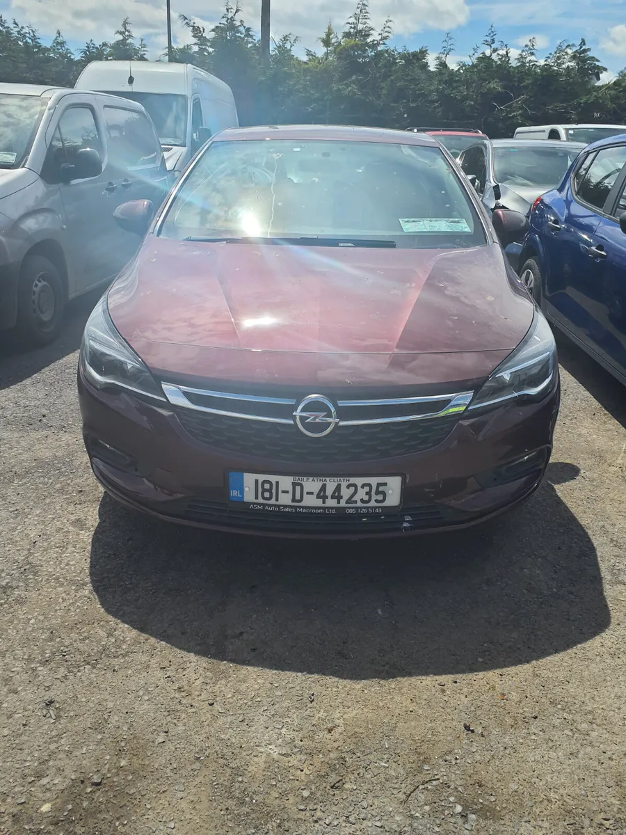 Opel Astra 2018 Automatic Parts Icluded - Image 3