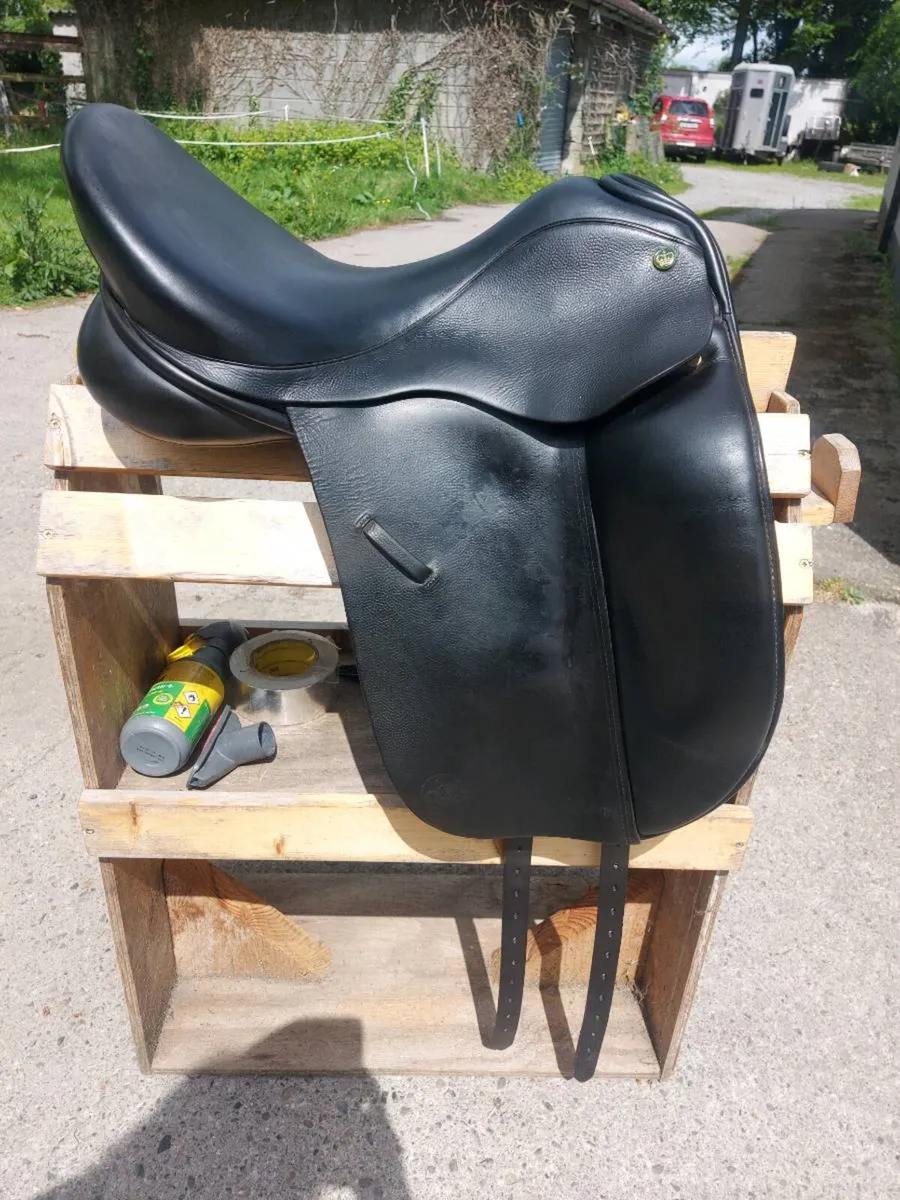 IDEAL SUSANNA DRESSAGE SADDLE - Image 4