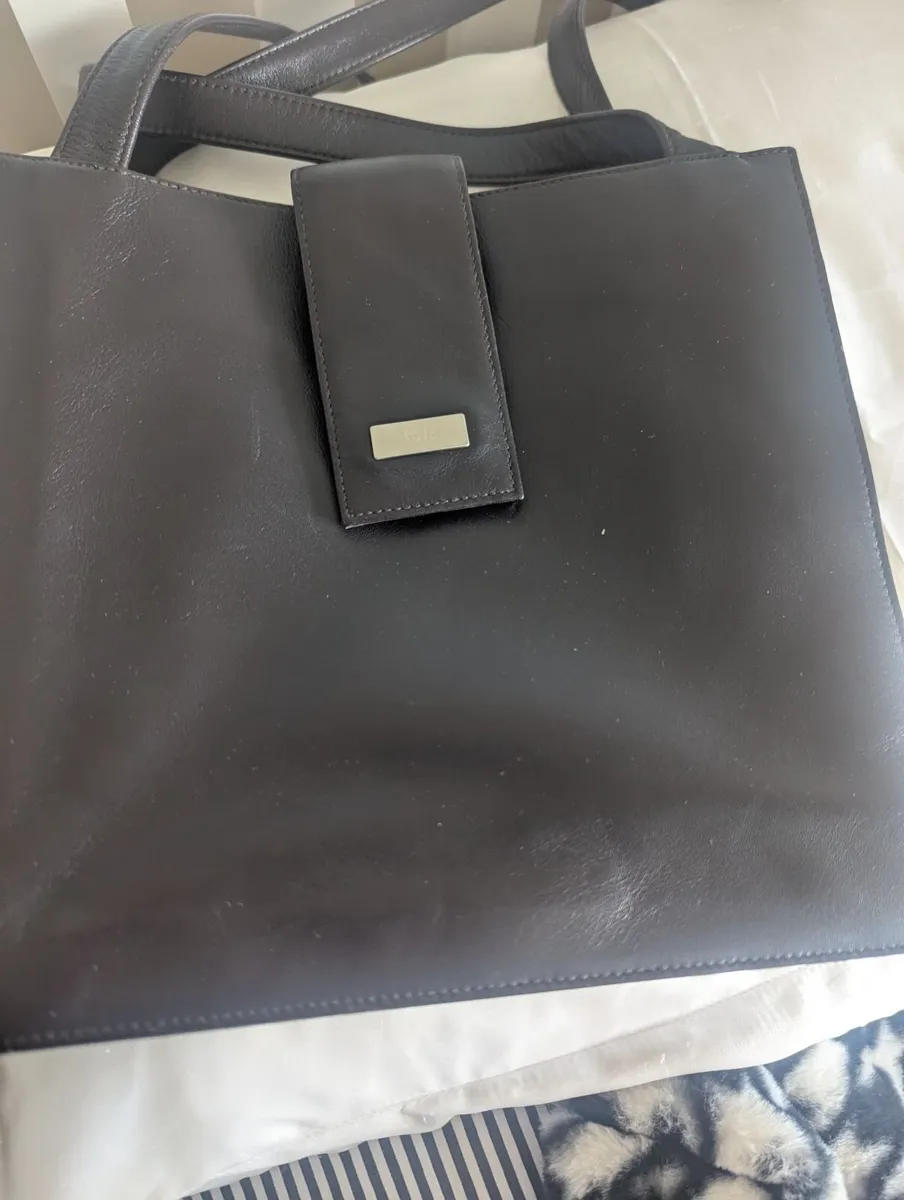 Leather handbags, at reasonable privlcices - Image 4