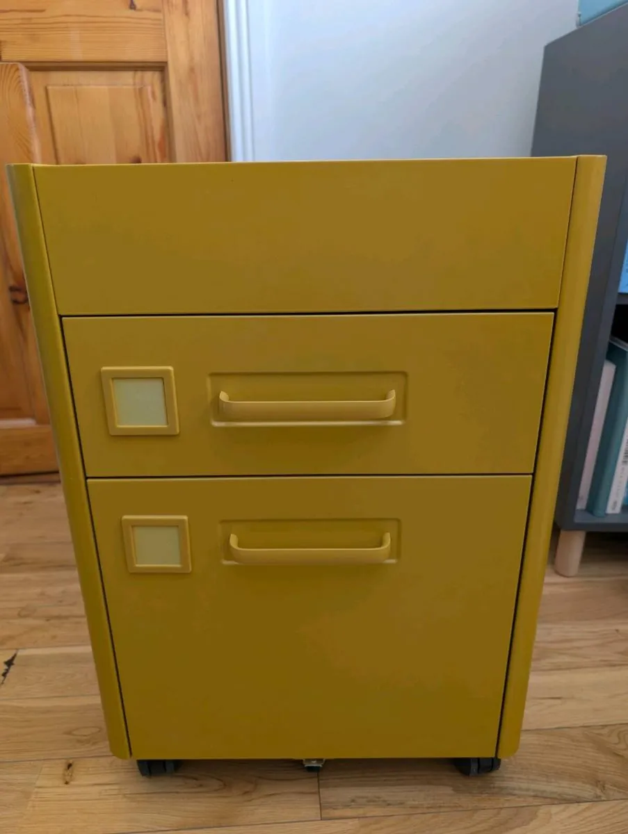 Office storage cabinet - Image 1