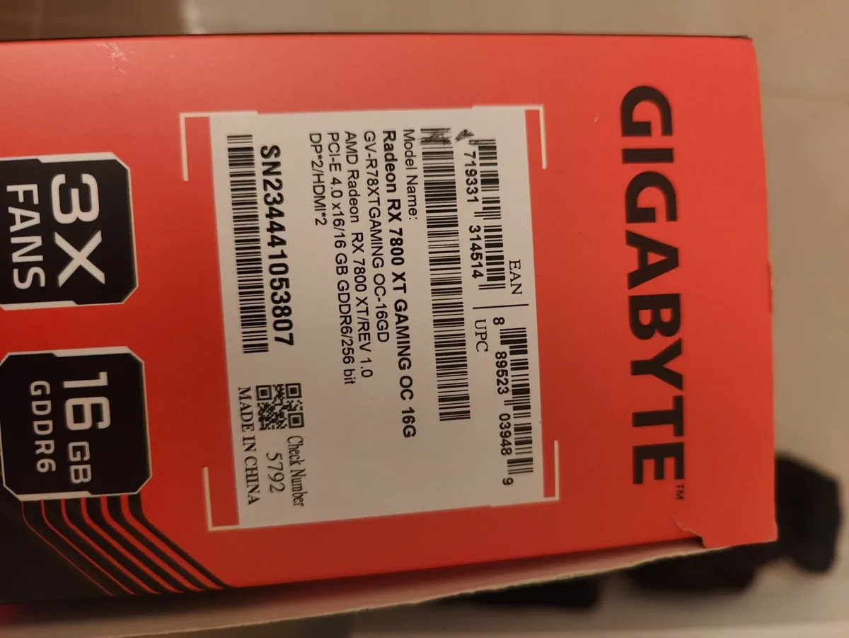 Gigabyte Gaming OC 16GB AMD Radeon RX 7800XT GPU - Image 3