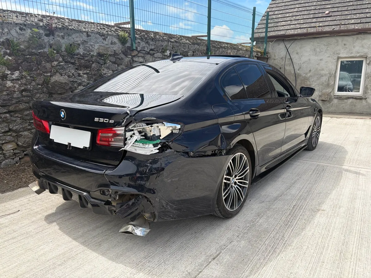 192 BMW 530E M-SPORT - Image 4