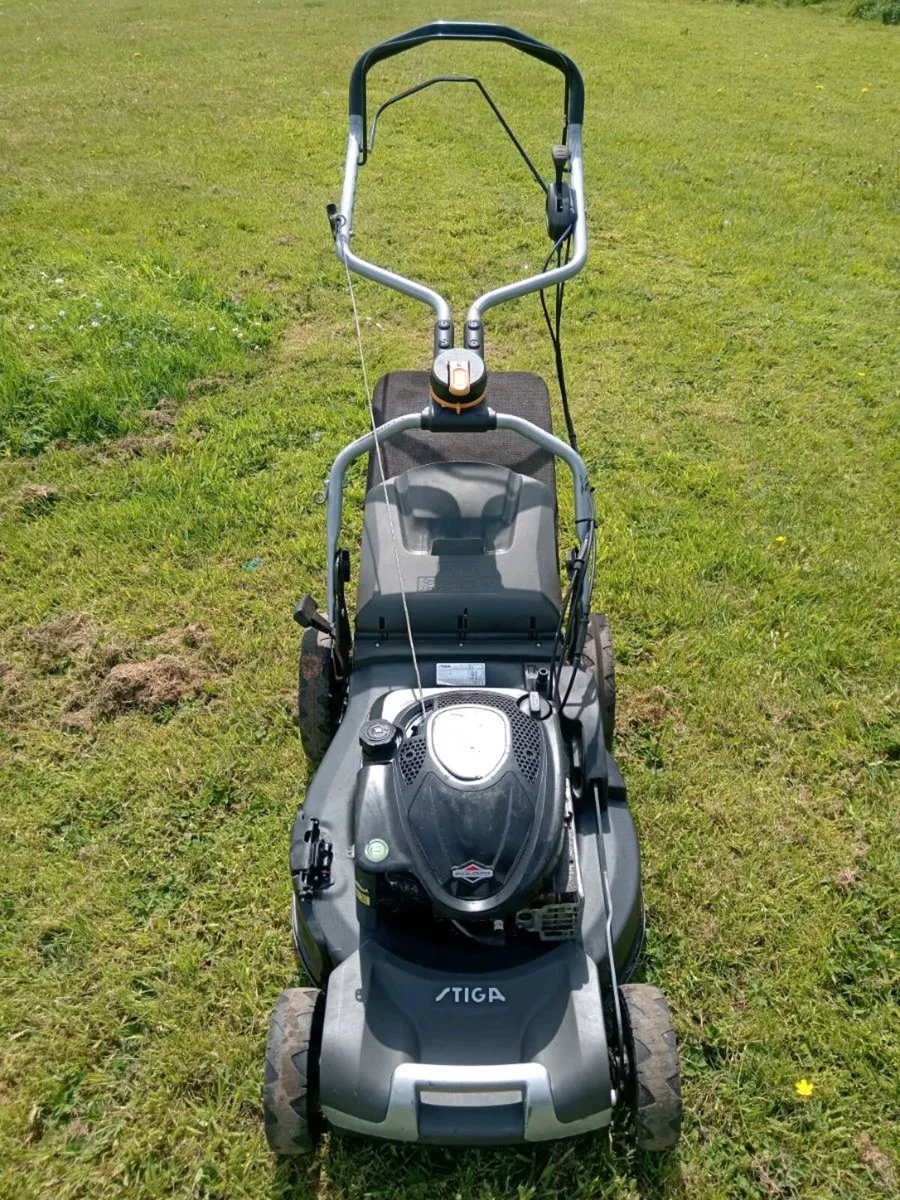 Lawnmowers - Image 3