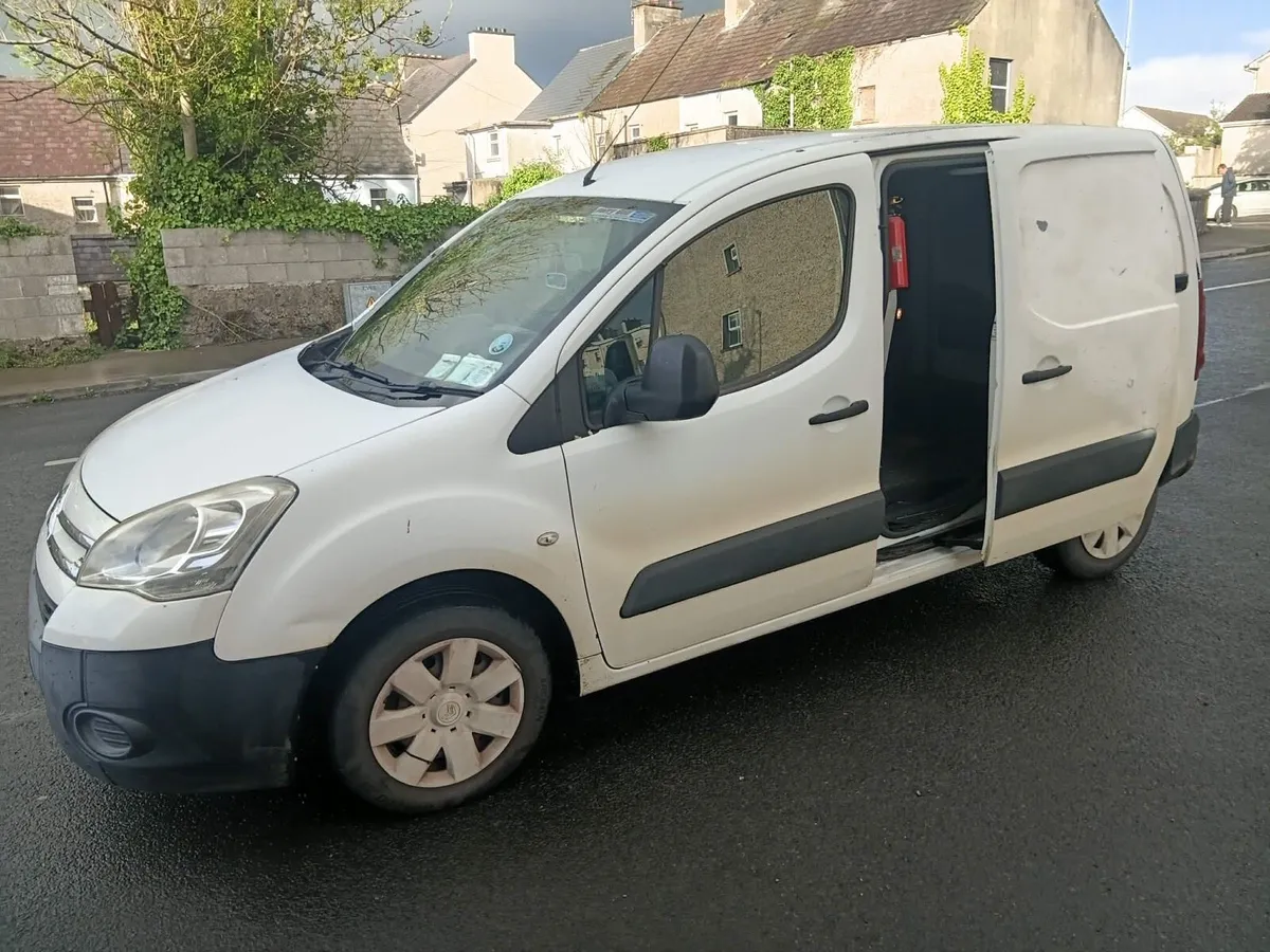 2011 Citroen Berlingo CVRT 01/27 Tax 08/26 - Image 2