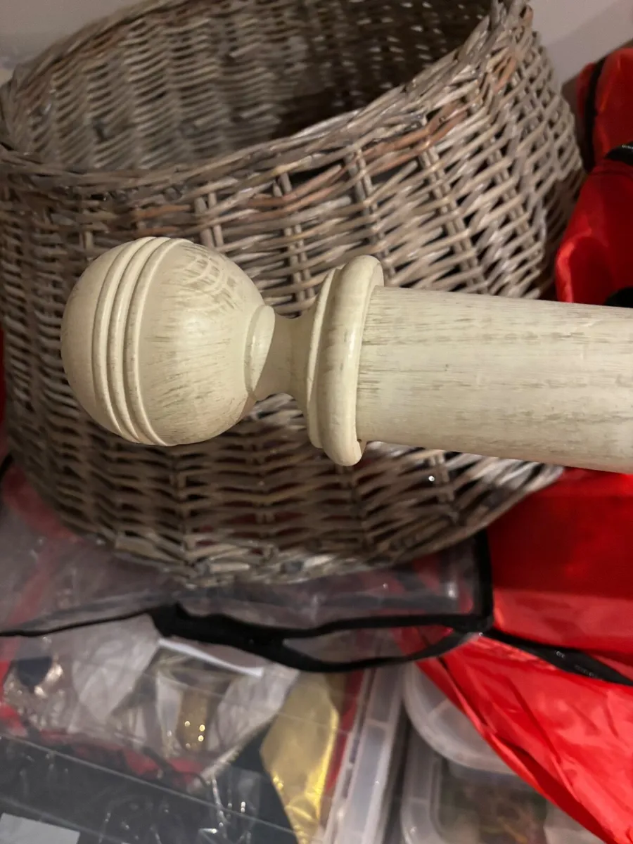 Curtain poles 12foot wide - Image 2