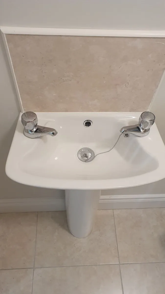 Pedestal basin - Image 3