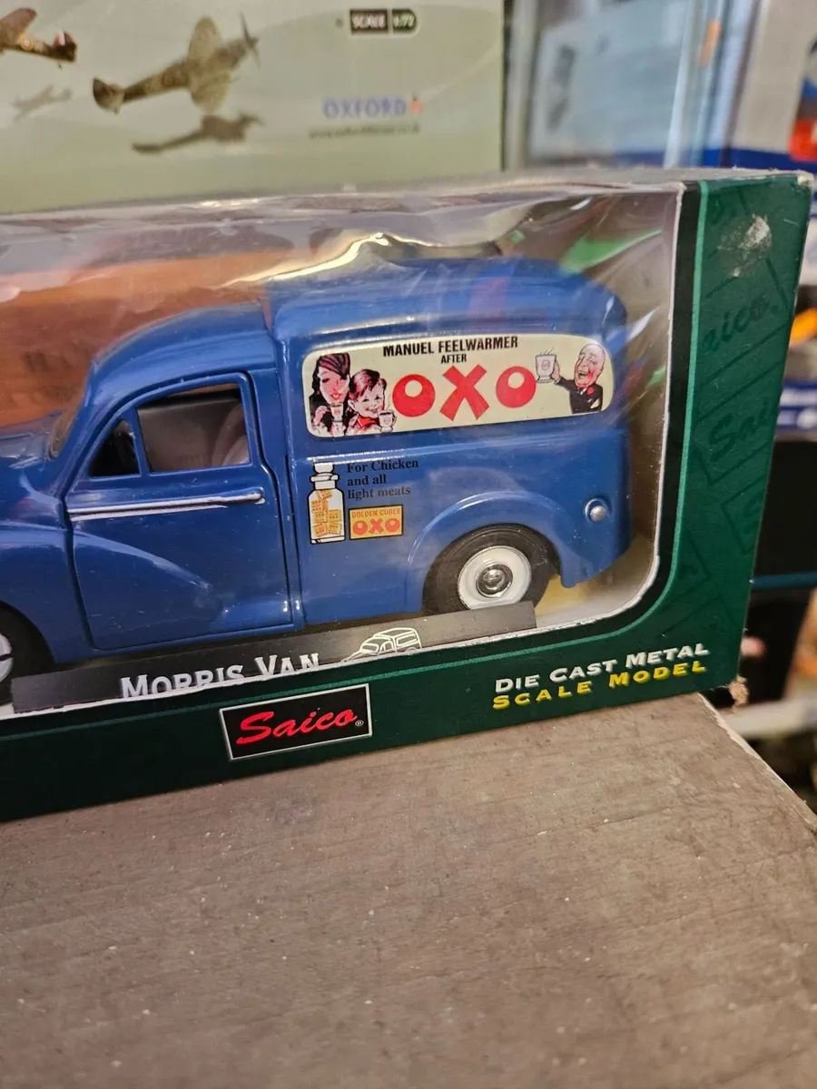 Corgi Saico Morris Minor OXO Van - Image 3