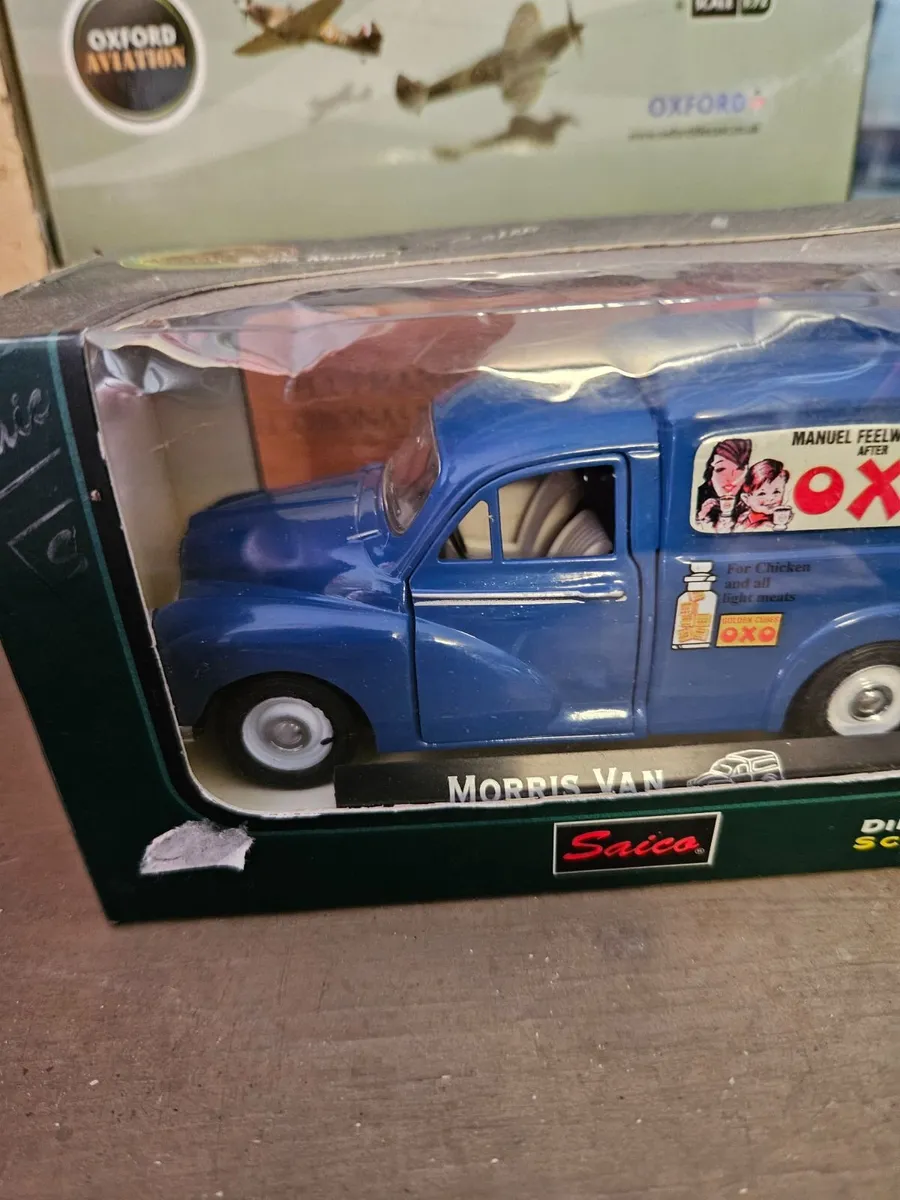 Corgi Saico Morris Minor OXO Van - Image 2