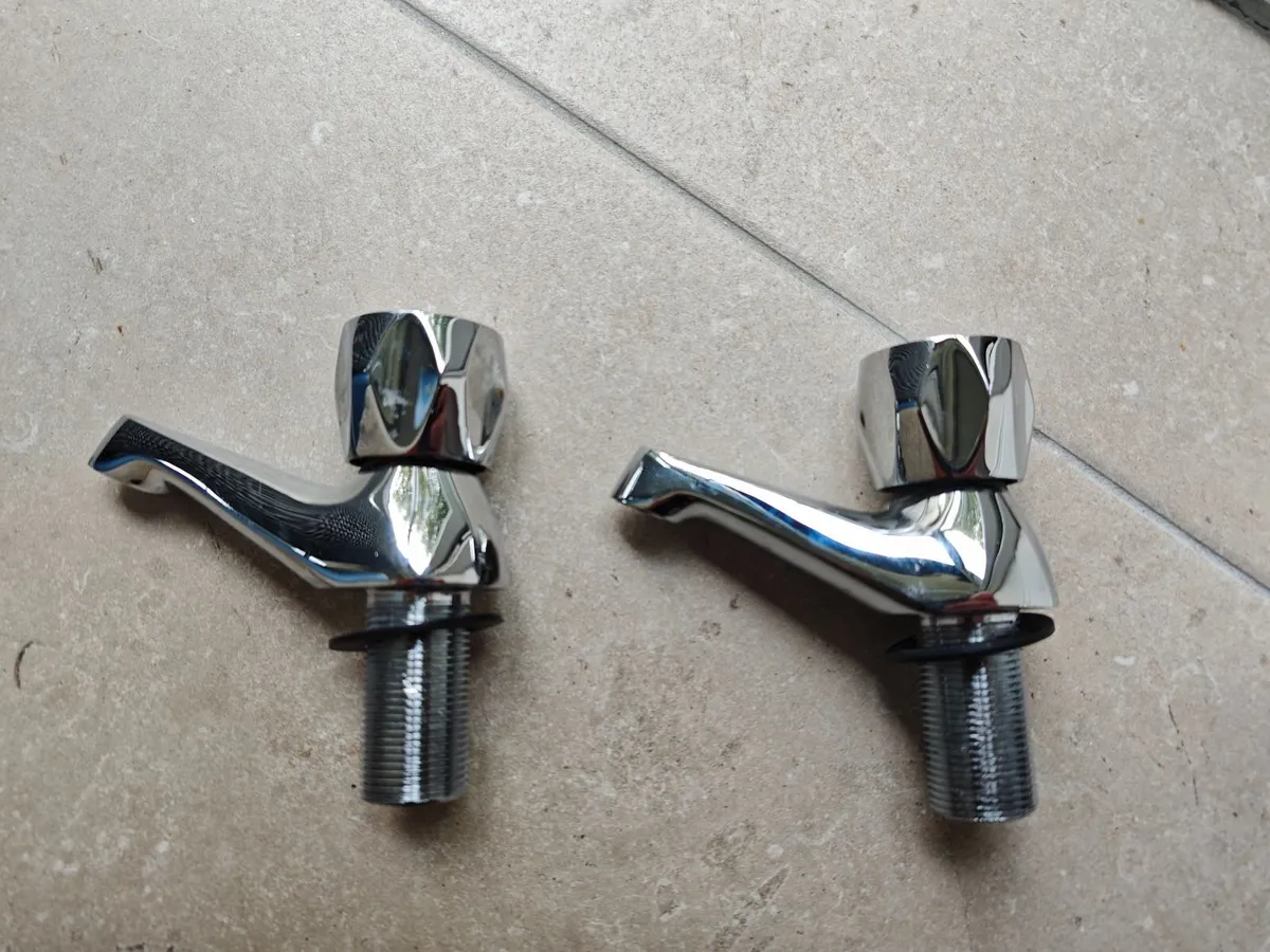 Bath taps - Image 4