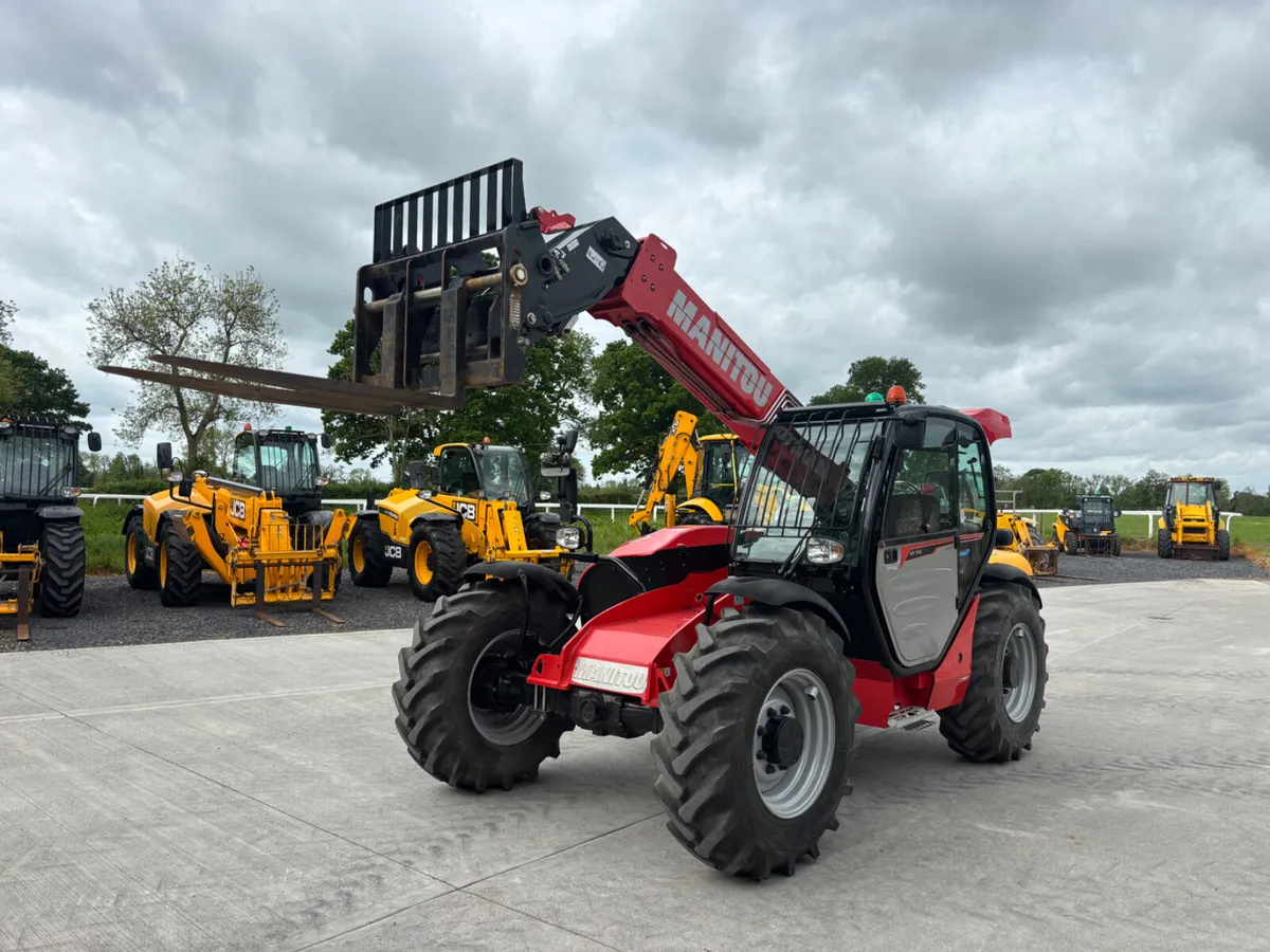 2023 MANITOU MT733   (810 Hours) - Image 3