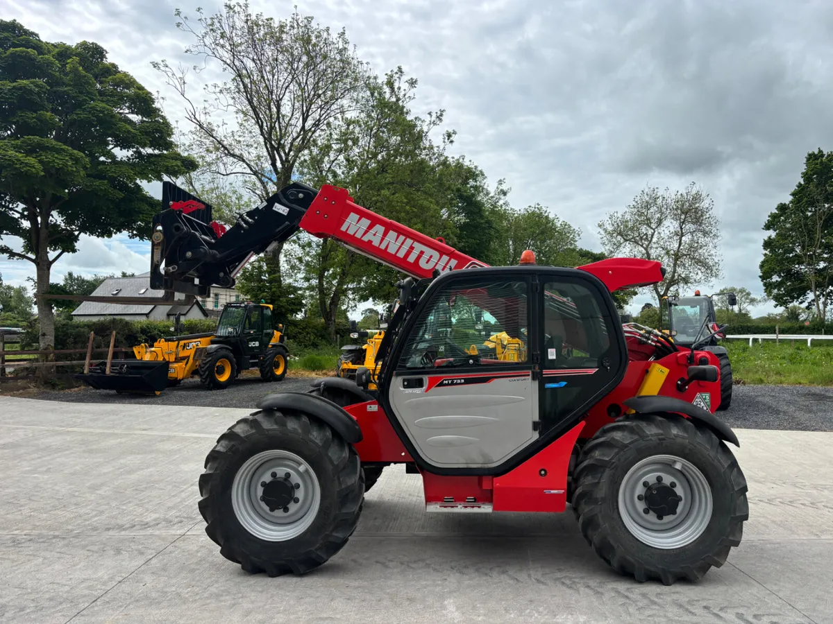 2023 MANITOU MT733   (810 Hours) - Image 2