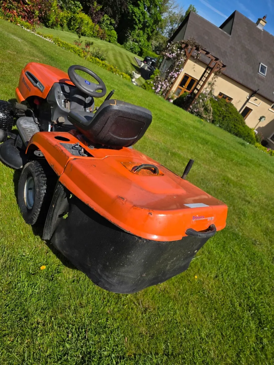 Deposit taken Husqvarna CT151 36'' ride on mower - Image 3