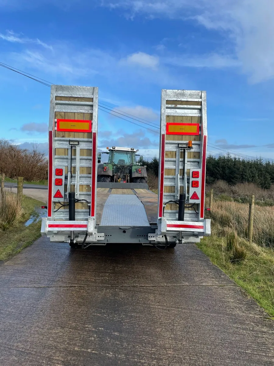 Low loader - Image 3