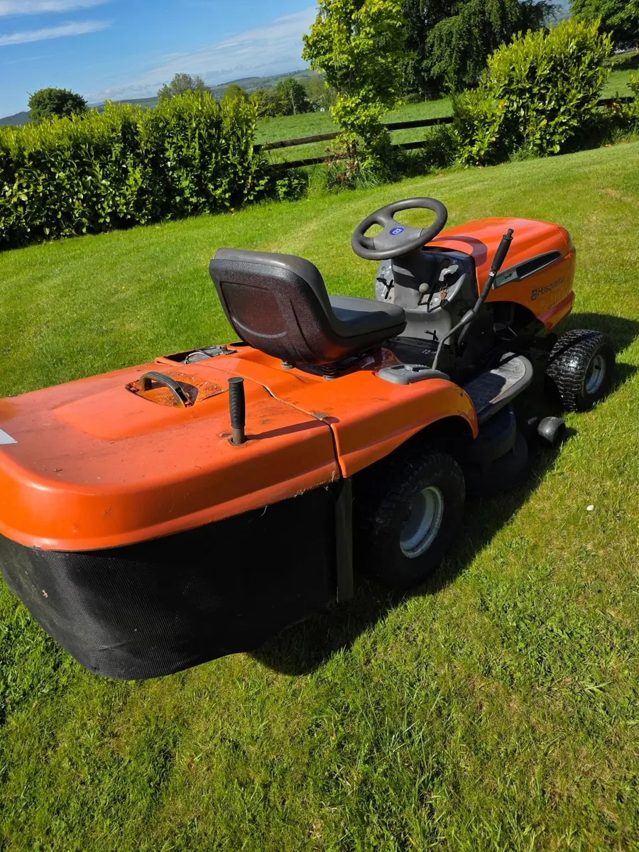 Deposit taken Husqvarna CT151 36'' ride on mower - Image 4