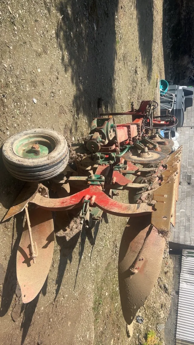 Kverneland plough - Image 2