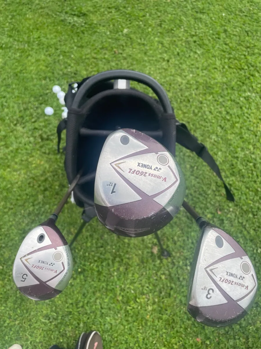 Golf clubs and bag - Image 2