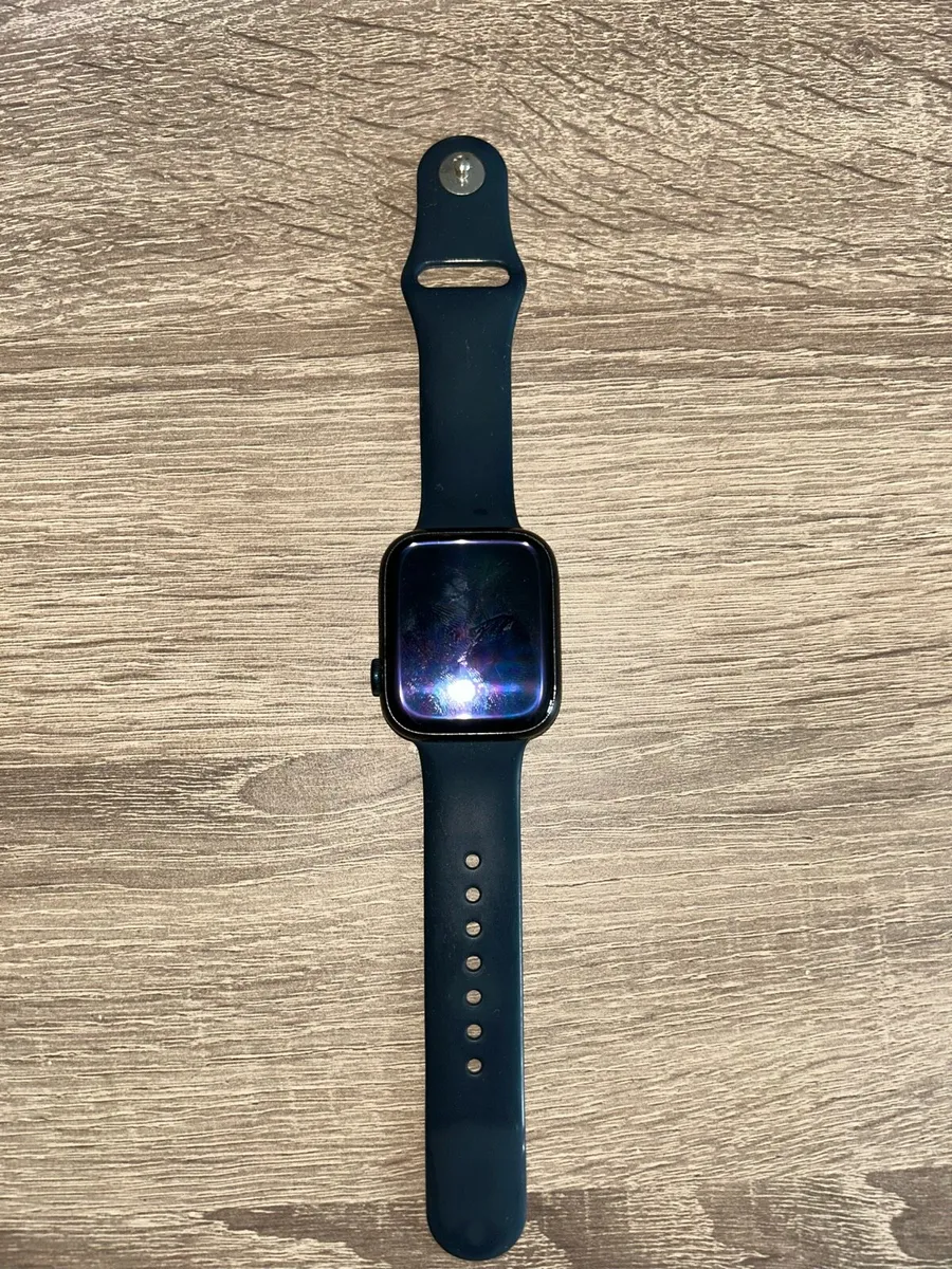 Apple Watch Series 8 2022 45mm - Image 1