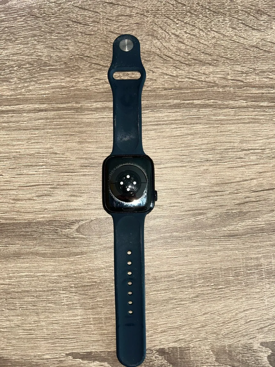 Apple Watch Series 8 2022 45mm - Image 2