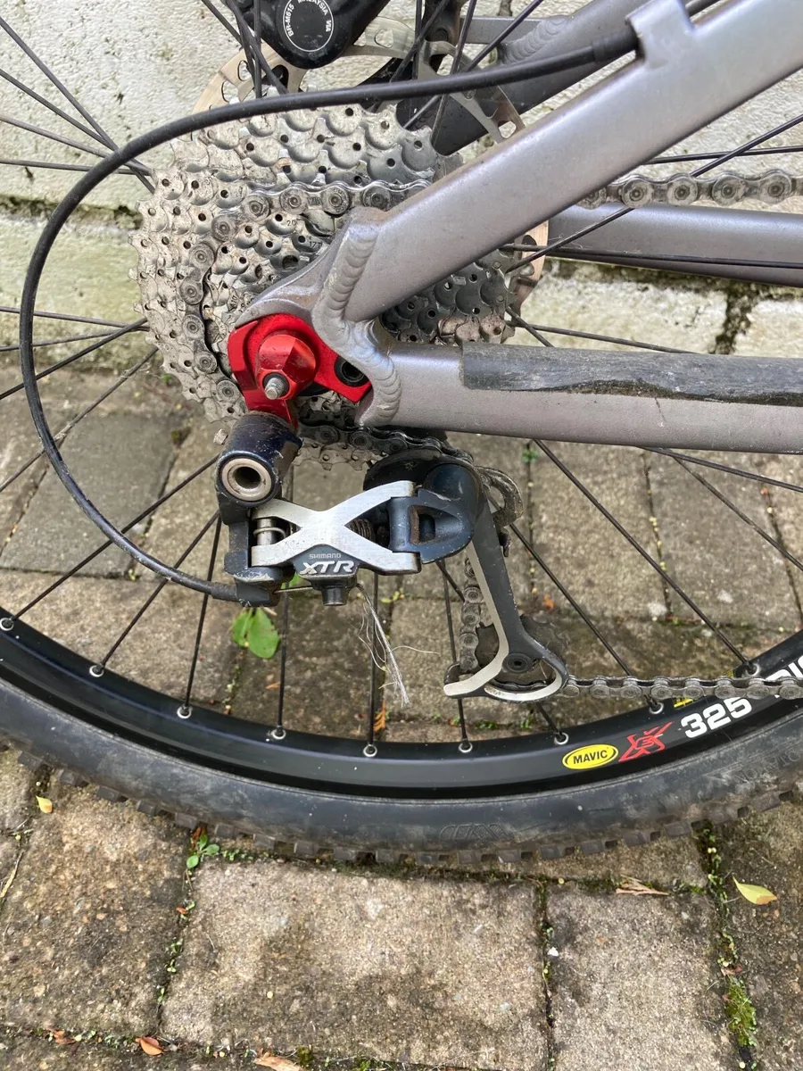 Mountain Bike PIVOT MACH 5 - Image 2