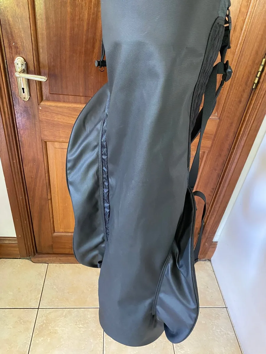 Titleist Sunday Bag Used 3 rounds As NEW - Image 4